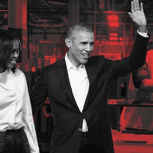 190821-schager-obamas-netflix-hero_zhnty8