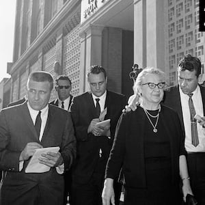 articles/2013/11/14/what-lee-harvey-oswald-s-mother-told-me/131113-grove-schieffer_prva1s