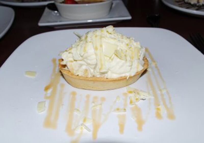 galleries/2010/11/16/25-deadliest-pies/pies---houlihans-white-chocolate-banana-cream_oelf2i