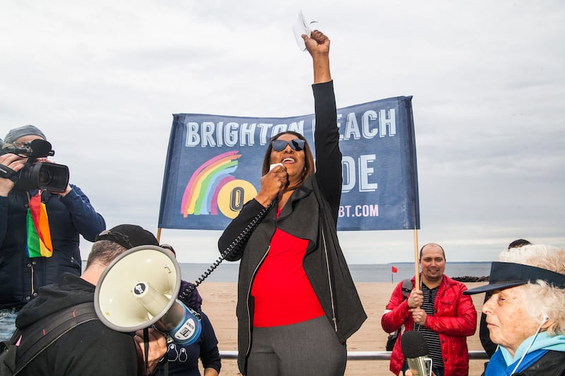 170521-sergeyev-lgbtq-brighton-beach-14_qupchx