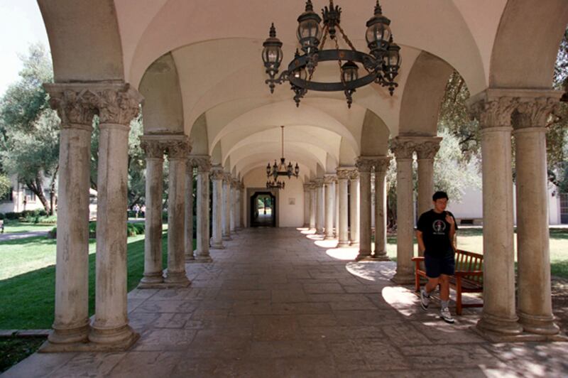 galleries/2010/04/11/the-100-happiest-colleges/happiest-collges---california-institute-of-technology_uaab5c