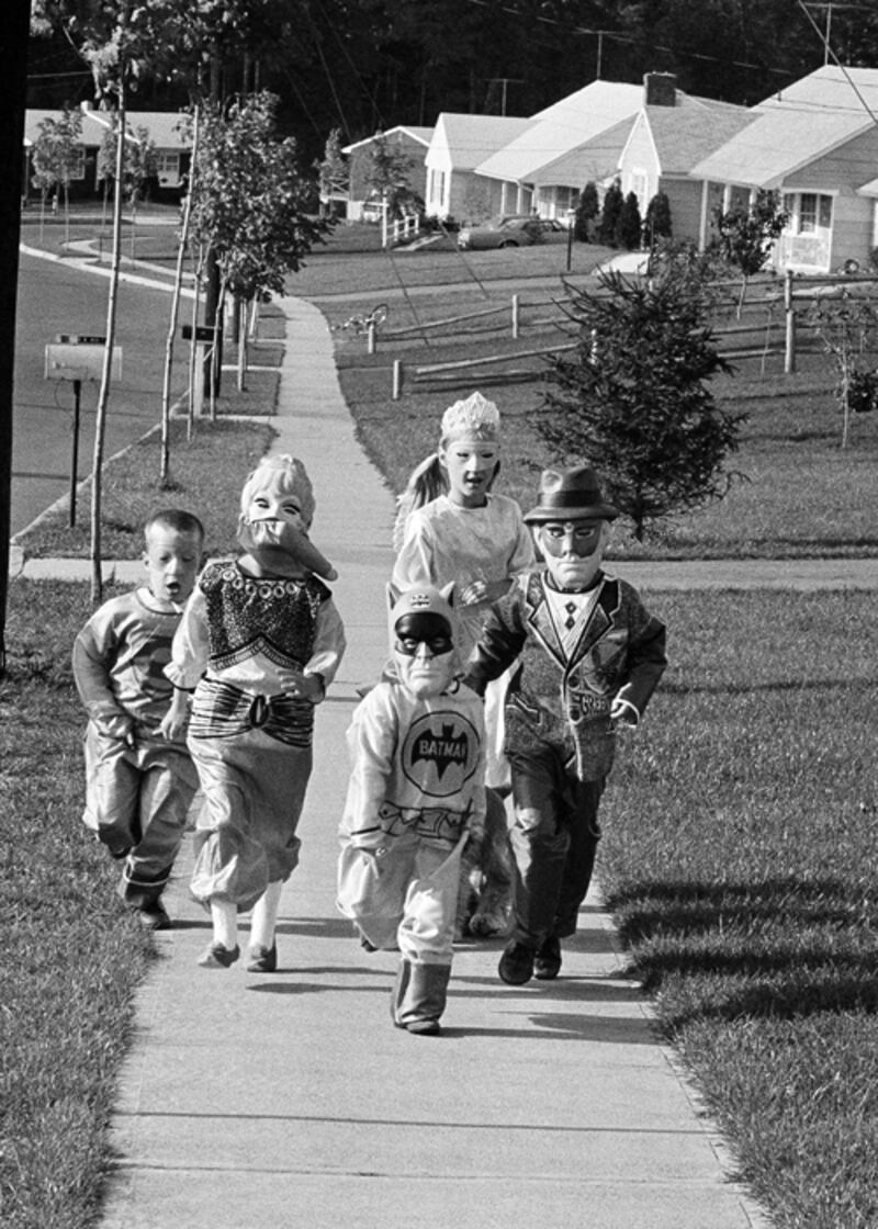 galleries/2010/10/27/vintage-kids-halloween/vintage-kids-halloween-14_axlnyv