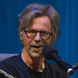 Comedians David Spade and Dana Carvey record an episode of "Fly on the Wall"