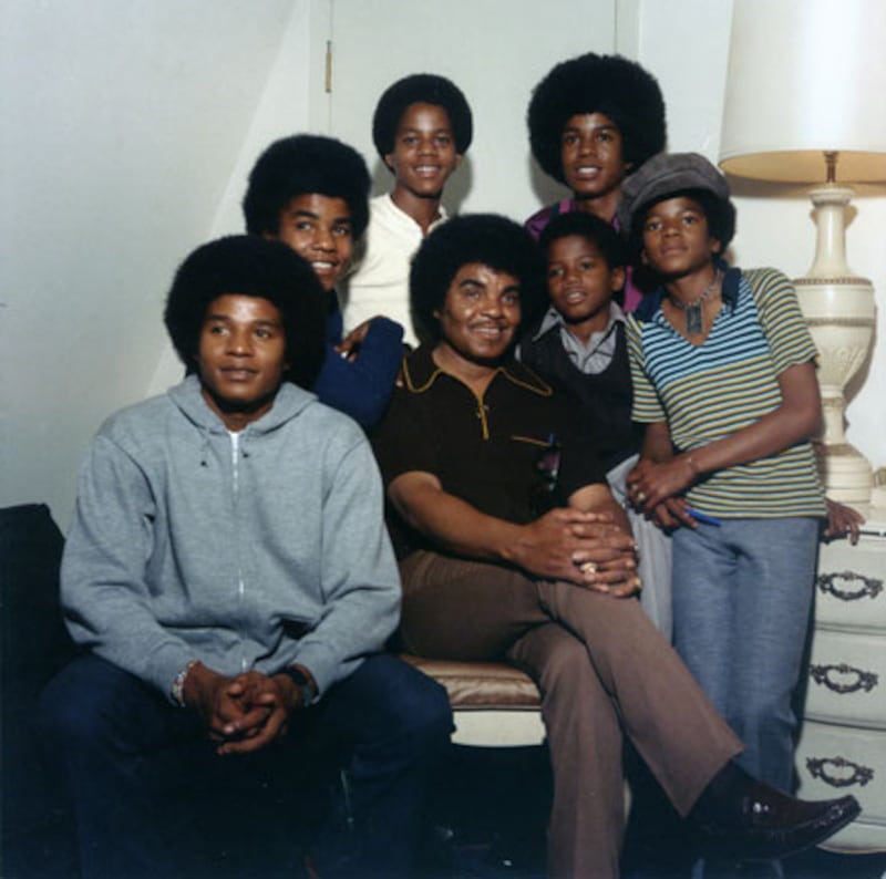 galleries/2010/02/27/youngest-celebrity-grandparents/celeb-grandparents---joe-jackson_lvxx2q