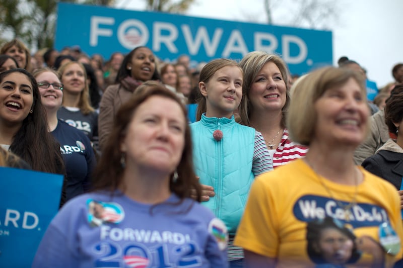 articles/2012/11/04/obama-s-women-supporters-and-the-marriage-gap-wild-card/gender-gap-election-clift_mpz51k