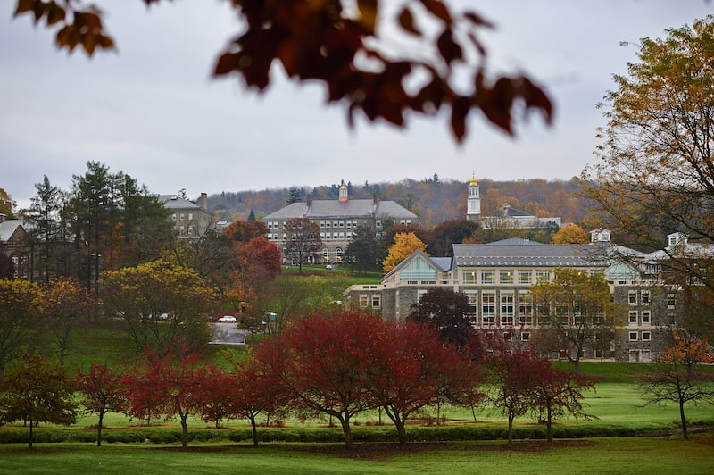 galleries/2014/11/06/25-colleges-with-the-best-return-on-investment-photos/141028-10-Colgate-university_alseib