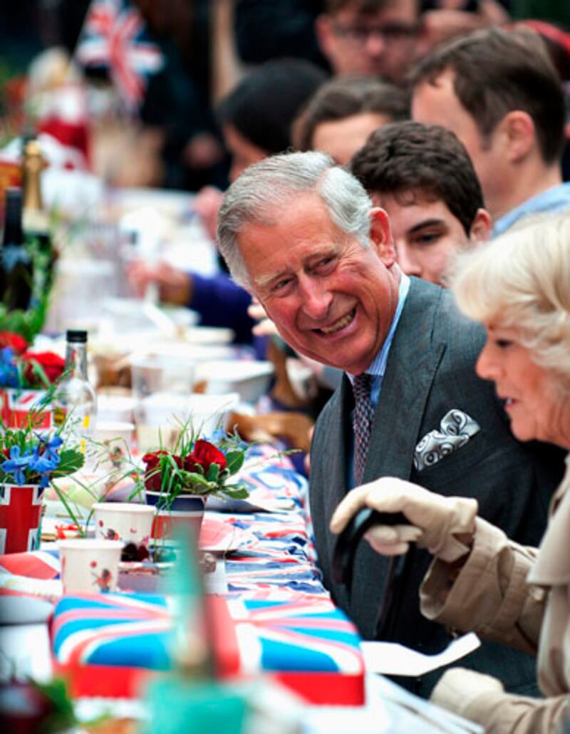 galleries/2012/06/03/queen-elizabeth-s-diamond-jubilee-kate-middleton-prince-william-and-more-photos/prince-charles-lunch-queen-jubilee-celebration_dt6vyl