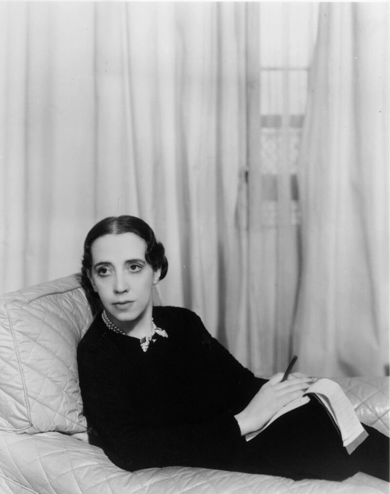 galleries/2013/04/17/the-house-of-schiaparelli-through-the-years-photos/gal-schiaparelli-01_frpo15