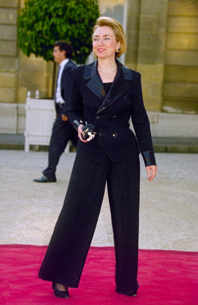 galleries/2012/05/10/hillary-clinton-s-style-evolution-photos/hillary-clinton-style-paris-1994_uwnecd