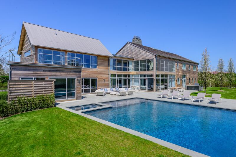 galleries/2014/11/02/omg-i-want-this-house-bridgehampton-ny-photos/141029-hamptons-1_szgu2r