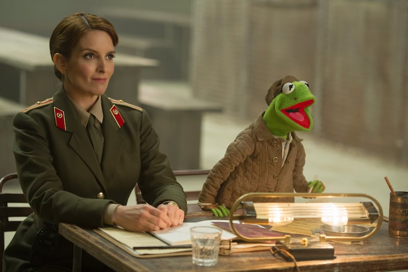 articles/2014/03/21/muppets-most-wanted-is-a-perfect-utterly-silly-muppet-movie/140320-fallon-muppets-tease_wkrdfm