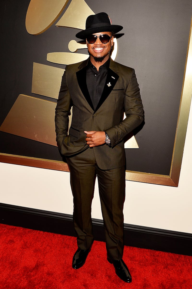 galleries/2015/12/28/who-won-the-red-carpet-in-2015/150208-grammy-red-carpet-neyo_b7o04y