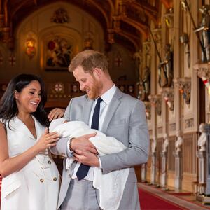 190510-sykes-harry-meghan-master-archie-hero_oo2hk9