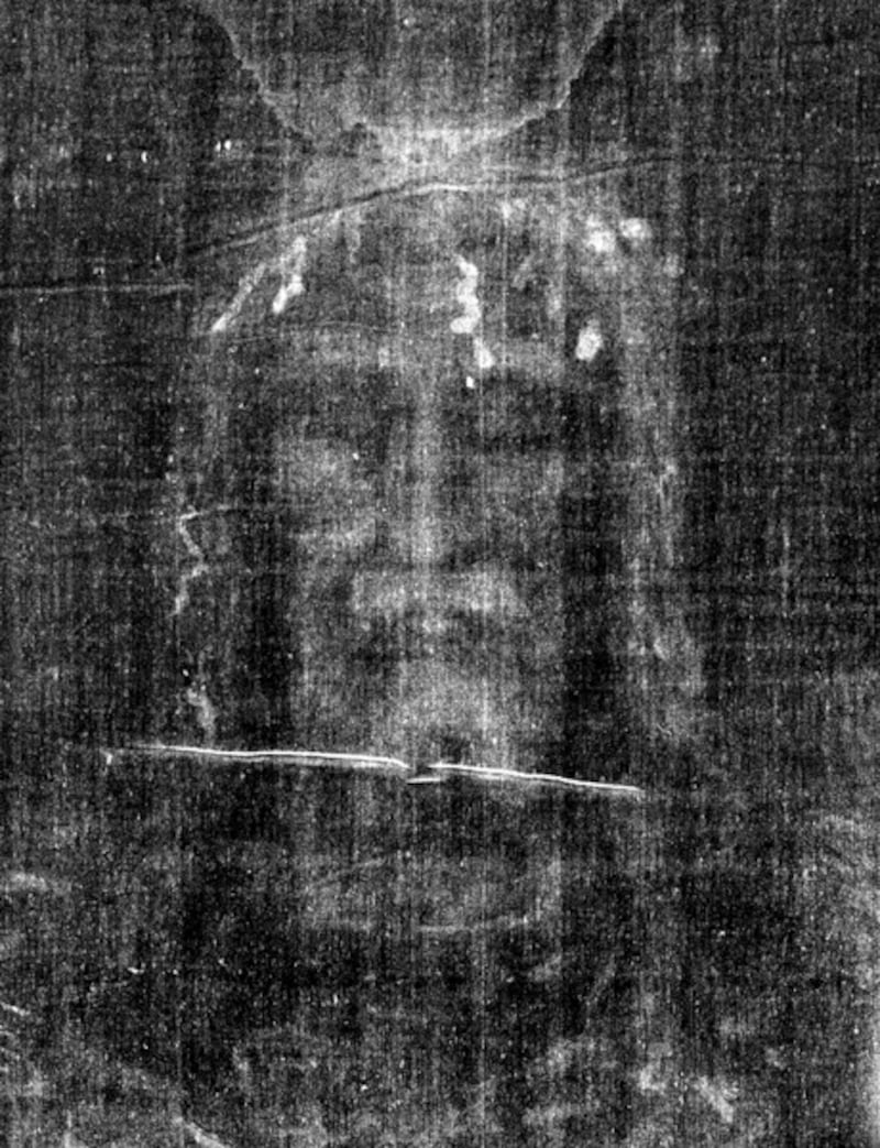 articles/2012/04/03/the-shroud-of-turin-and-thomas-de-wesselow-s-the-sign/shroud-of-turin_msh3ij