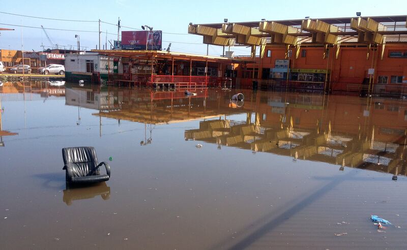 galleries/2014/04/02/tsunami-generated-after-earthquake-strikes-off-northern-chilean-coast-photos/140402-chile-earthquake-5_b21ric