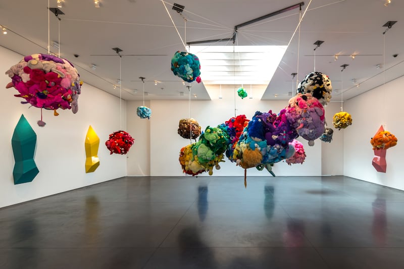 articles/2013/10/12/remembering-mike-kelley/131011-mike-kelley-tease_vye8dc