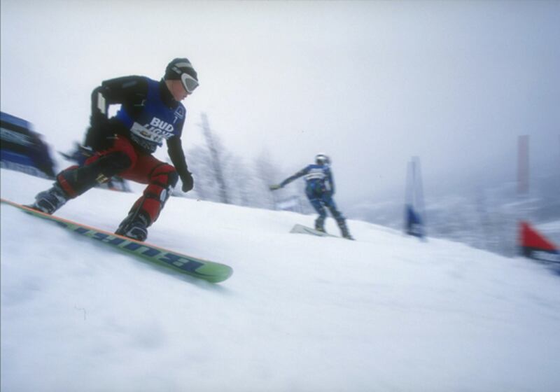 galleries/2010/12/21/the-world-s-13-most-dangerous-ski-runs/extreme-ski-slopes---racers-edge_gspuwz