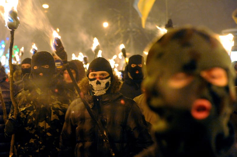 articles/2014/03/01/can-ukraine-control-its-far-right-ultranationalists/140228-oleg-right-will-armed-tease_bo7yel