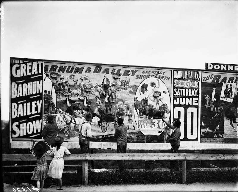 galleries/2012/10/21/the-american-circus-chronicles-the-big-top-s-glory-days-photos/the-american-circus-billboards_pfva3x