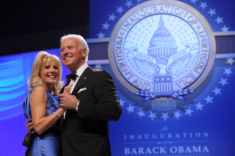 galleries/2013/01/21/best-images-from-the-inaugural-balls-photos/130121-inaugural-ball-bidens_qhjsvn