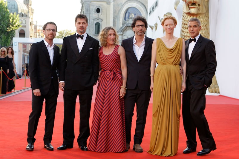 galleries/2011/06/14/frances-mcdormand-style-photos/mcdormand-venice_wsqsx8