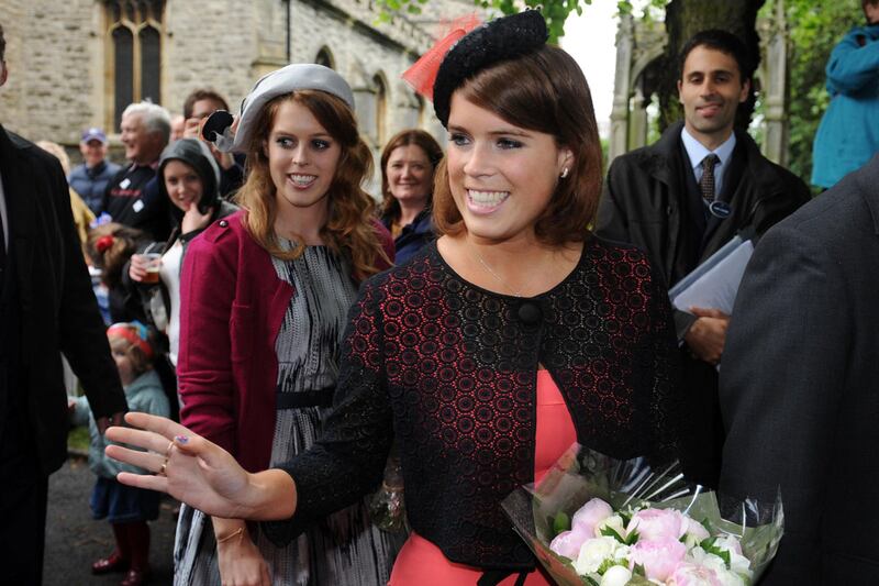 galleries/2012/06/03/queen-elizabeth-s-diamond-jubilee-kate-middleton-prince-william-and-more-photos/beatrice-eugenie-queen-jubilee-celebration_ewkb56