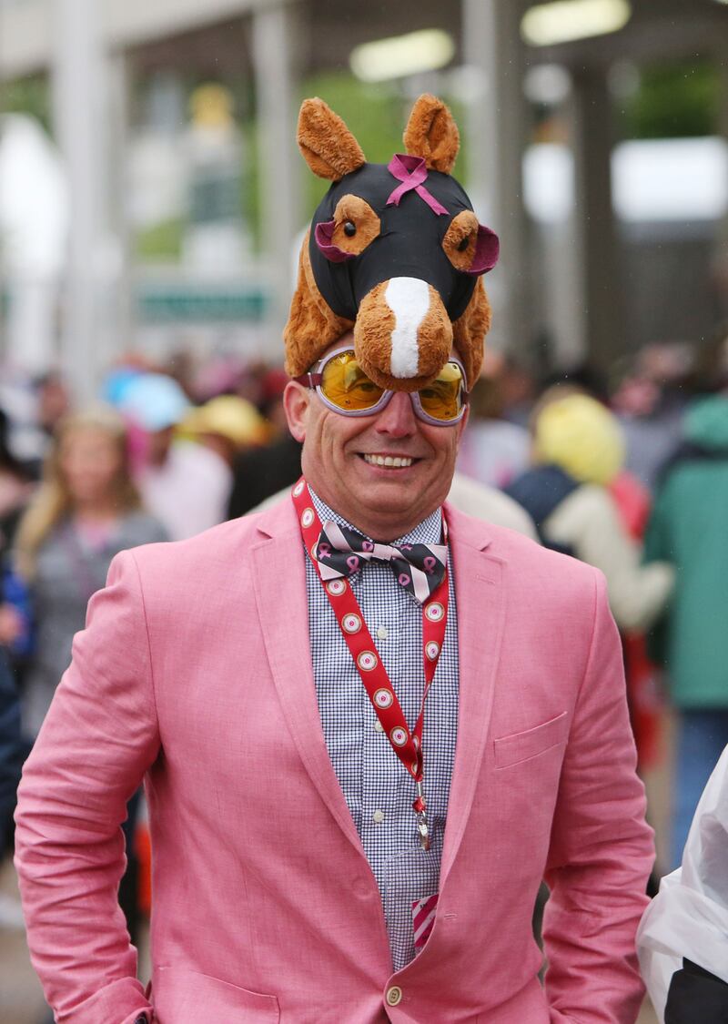 galleries/2017/05/06/the-best-hats-from-the-kentucky-derby/170506-kentucky-derby-hats-11_wgoomt