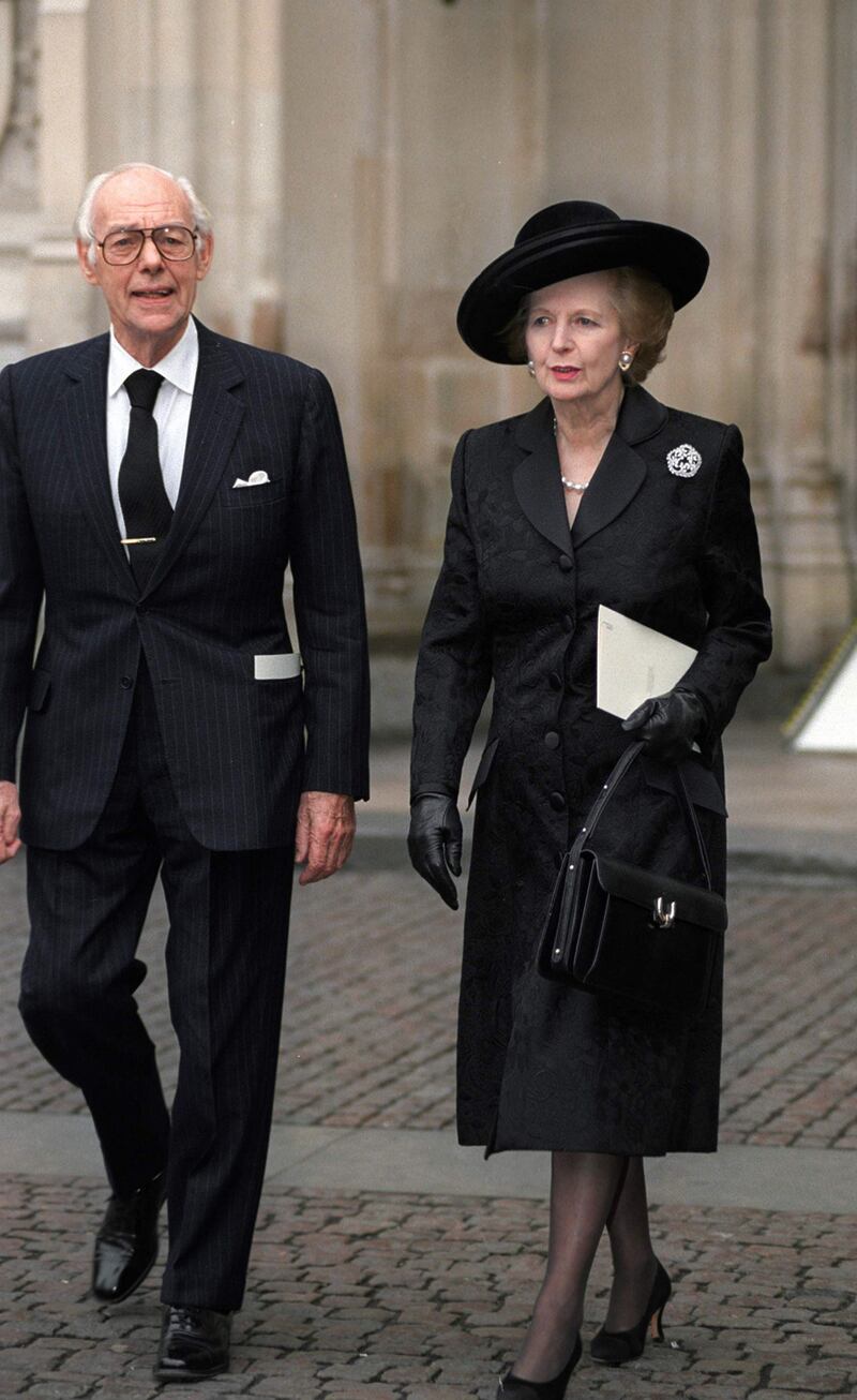 galleries/2013/04/08/margaret-thatcher-s-best-style-through-the-years-photos/130408-Thatcher-fashion-11_lqzwf0