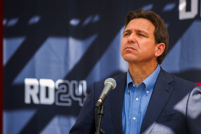 Photograph of Governor Ron DeSantis (R-FL).