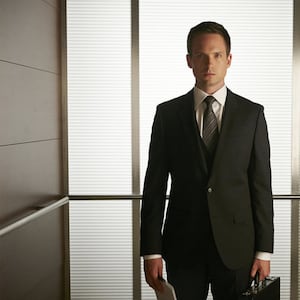 articles/2015/01/23/why-suits-is-the-best-looking-show-on-tv/150122-jones-suits-actor-tease_mpocap