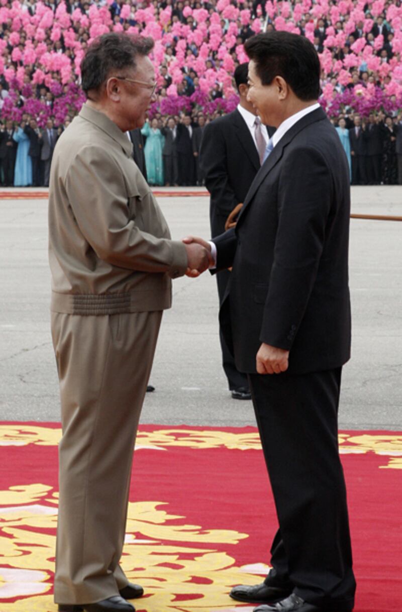 galleries/2011/12/19/kim-jong-il-life-in-photos/kim-jong-il-8_dpjiyy