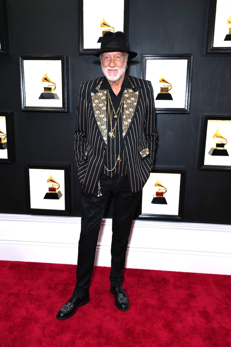 230205-grammys-red-carpet-mick-fleetwood_ntkncs