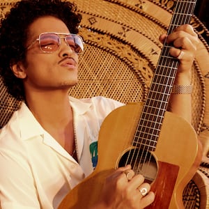 210601-bruno-mars-hero_sbxozz