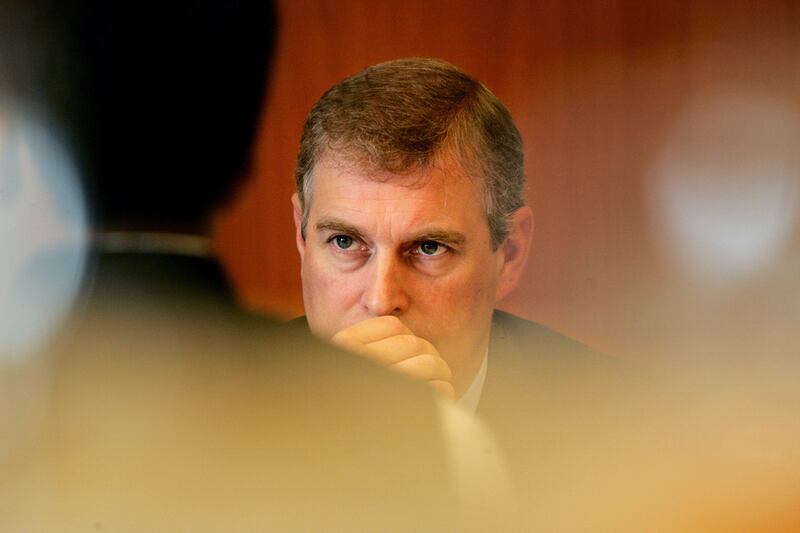 articles/2011/07/23/prince-andrew-quits-jobs-as-u-k-trade-envoy-it-s-about-time/prince-andrew-cheat_jigosz