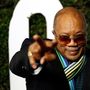 articles/2014/09/25/quincy-jones-talks-chicago-s-mean-streets-why-kanye-west-is-no-michael-jackson-and-bieber/140924-stern-jones-tease_oqcriw