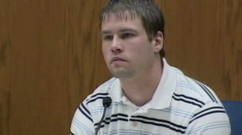 articles/2016/01/10/making-a-murderer-meet-the-men-steven-avery-thinks-may-have-killed-teresa-halbach/160111-stern-making-a-murderer-embed4_r6qyvg