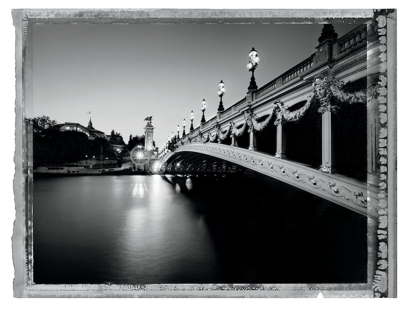 galleries/2014/11/28/paris-city-of-light-in-black-and-white-photos/141119-paris-city-lights-08_d6j7m9