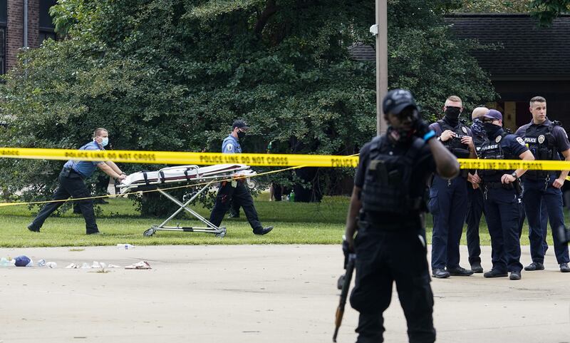 2020-07-25T180950Z_1794356794_RC2I0I9VO1DZ_RTRMADP_3_GLOBAL-RACE-PROTESTS-LOUISVILLE_v62x0l