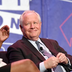 Bill Kristol urges FCC to reject Fox's broadcast license renewal