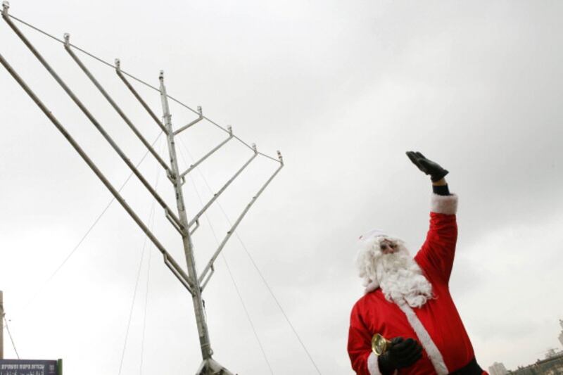 articles/2012/12/07/christmas-for-love-chanukah-for-awe/santa-chanukah-openz_essg2j