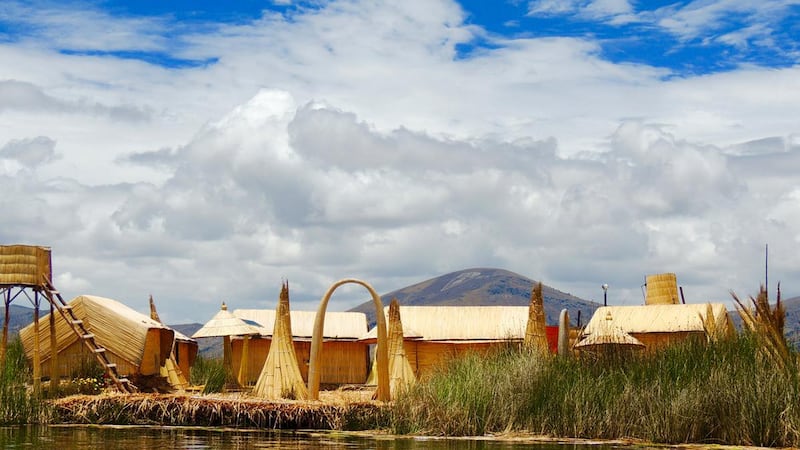 180605-Otis-floating_islands_of_Uros-Peru-embed4_e76zsy