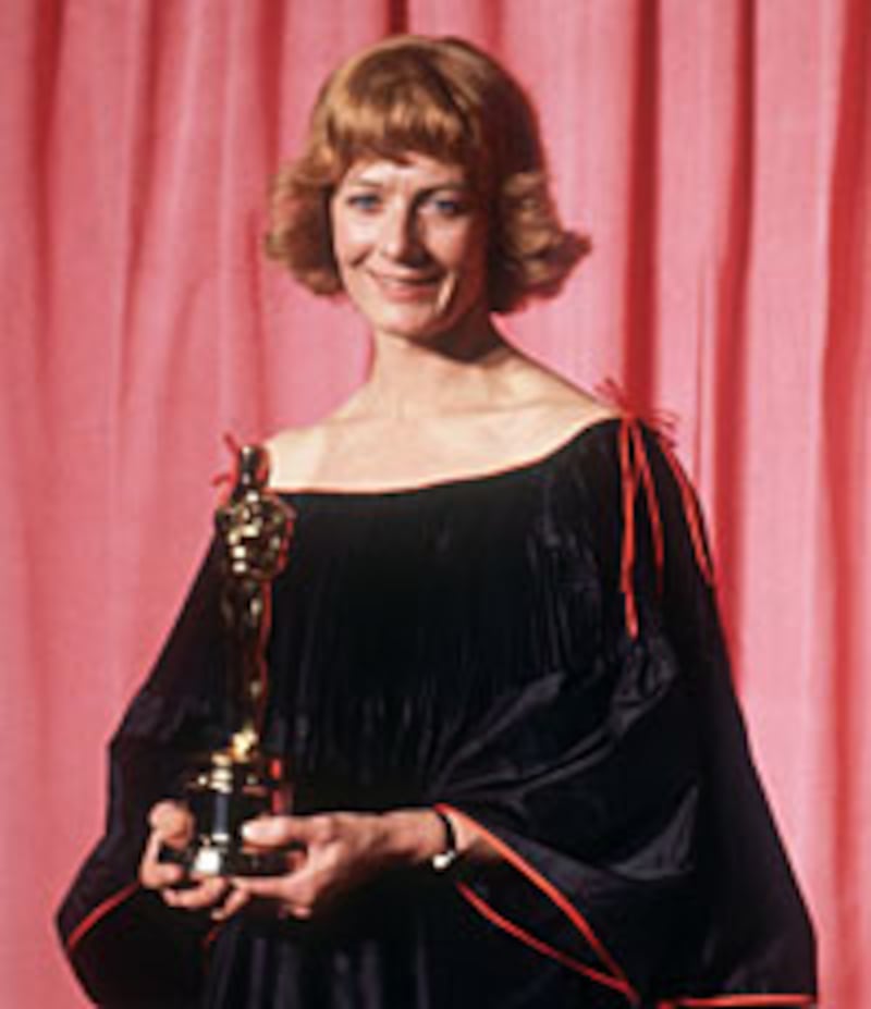 articles/2009/02/21/the-10-most-horrendous-oscar-gowns-in-history/hrabi-oscar-gowns---vanessa-redgrave_zu4b7b