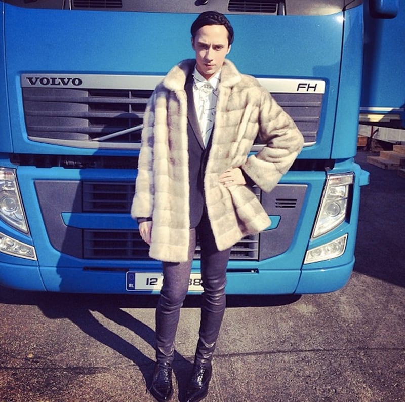 galleries/2014/02/12/suck-it-putin-johnny-weir-s-fabulous-sochi-fashion-photos/johnny-weir-fashion-3_rejbkx