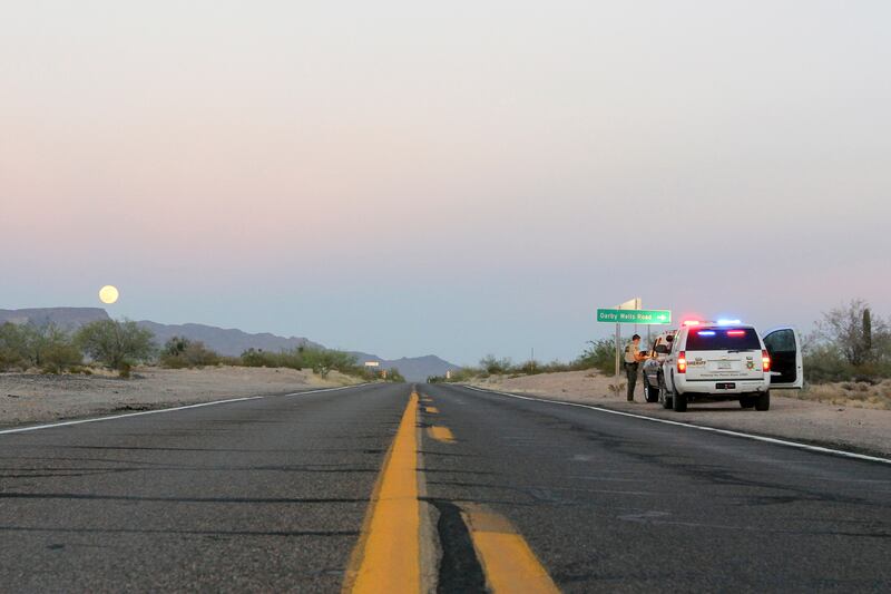 articles/2013/09/22/in-tiny-ajo-arizona-border-patrol-agents-are-living-the-dream/130920-ajo-arizona-sterling-tease_n8zzv6