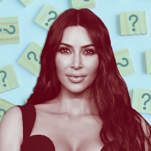 191125-Julian-Kim-Kardashian-Keeps-Dodging-Trump-Question-tease_ndwyl5