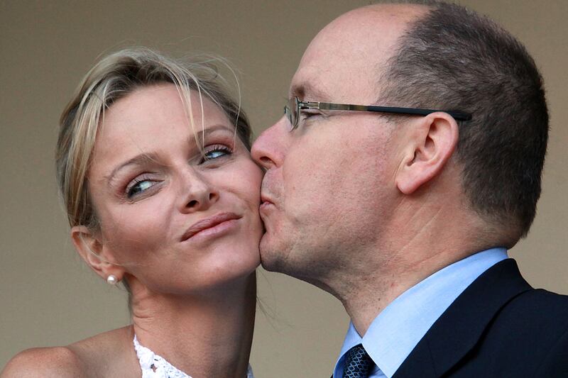 articles/2013/01/16/prince-albert-of-monaco-and-charlene-marriage-was-not-a-sham/kiss-albert_g863vv