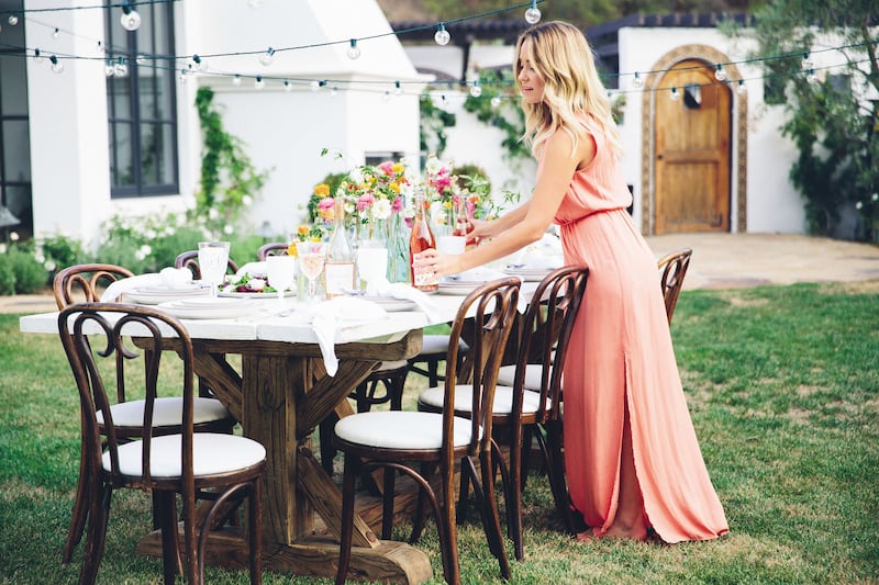 articles/2016/03/30/this-is-why-lauren-conrad-should-be-your-lifestyle-guru/160330-teeman-conrad-embed3_xeupld