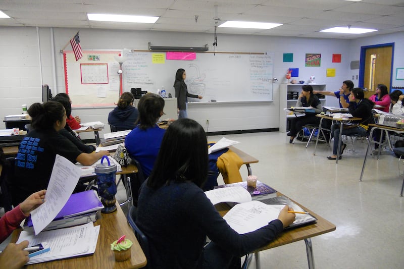 galleries/2013/05/06/top-25-transformative-high-schools/130506-Valley-View-High-School_ybtgxf