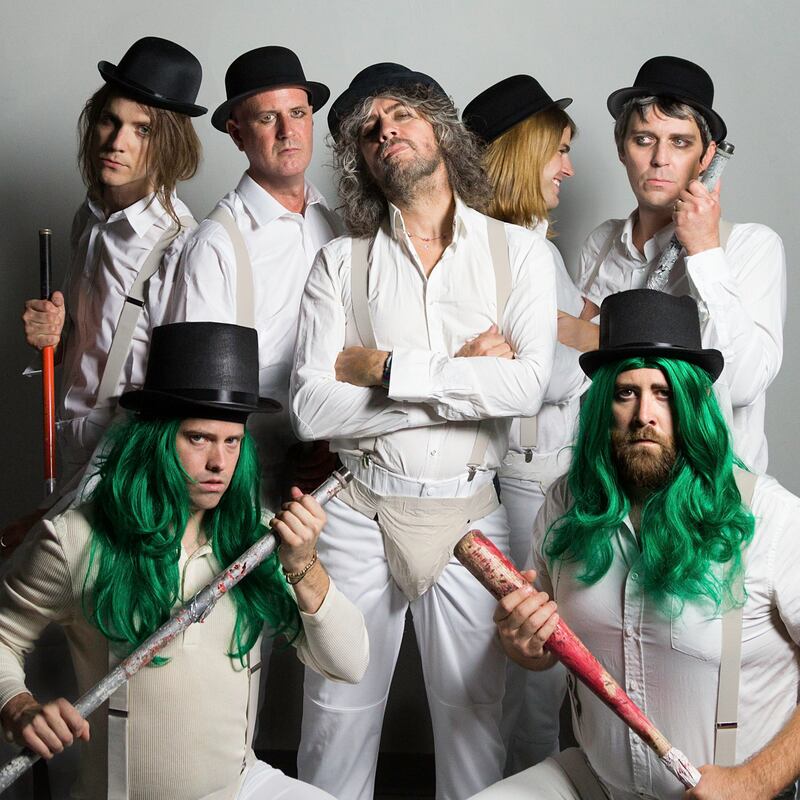 6Flaming-Lips-Press-Photo-Credit-George-Salisbury_fu1snc