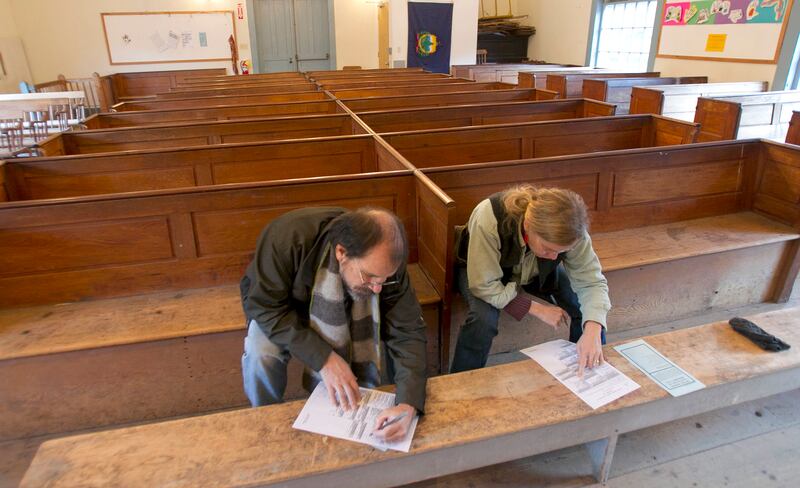 galleries/2012/11/06/scenes-from-election-day-voting-across-the-country-photos/voting-gal-17_tesnh4